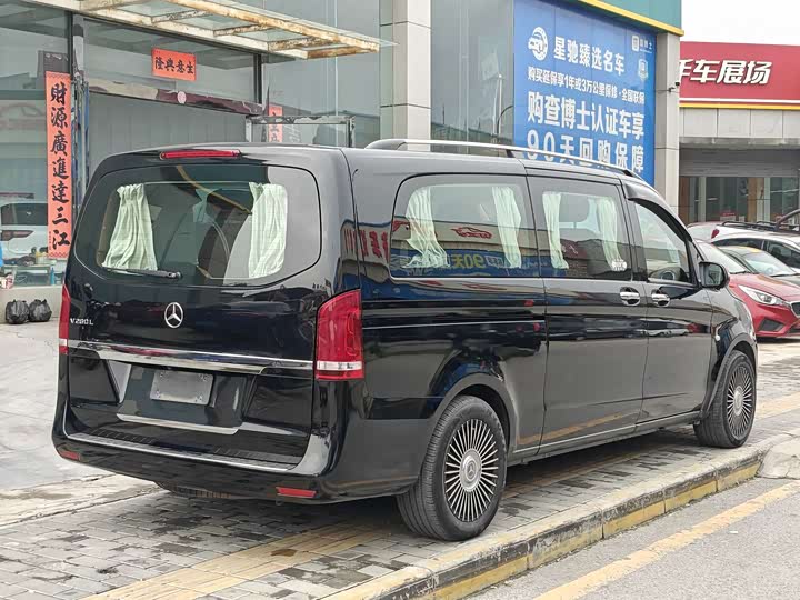 Фото 17 - Mercedes-Benz Vito