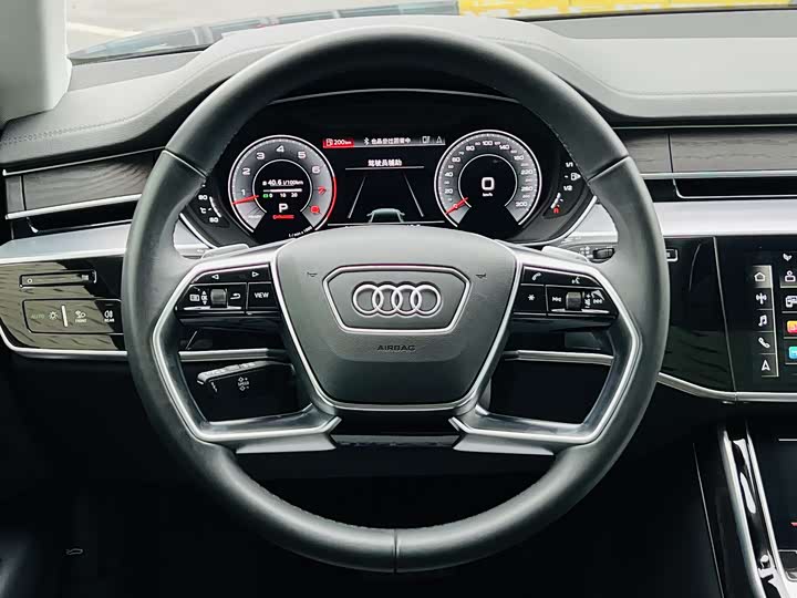 Фото 6 - Audi A8