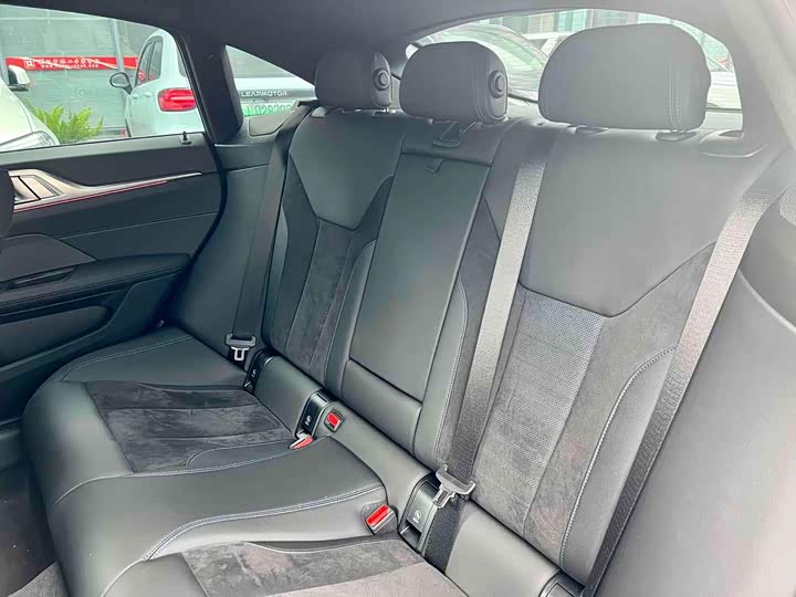 Фото 11 - BMW 4 Series