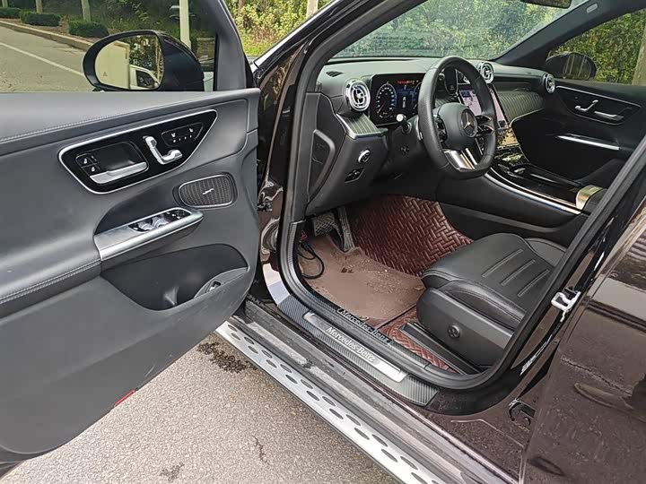 Фото 16 - Mercedes-Benz GLC-Class