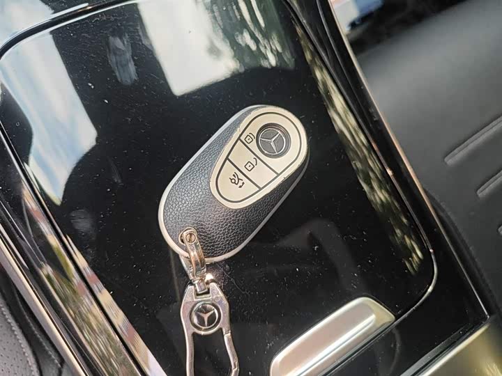 Фото 9 - Mercedes-Benz GLC-Class