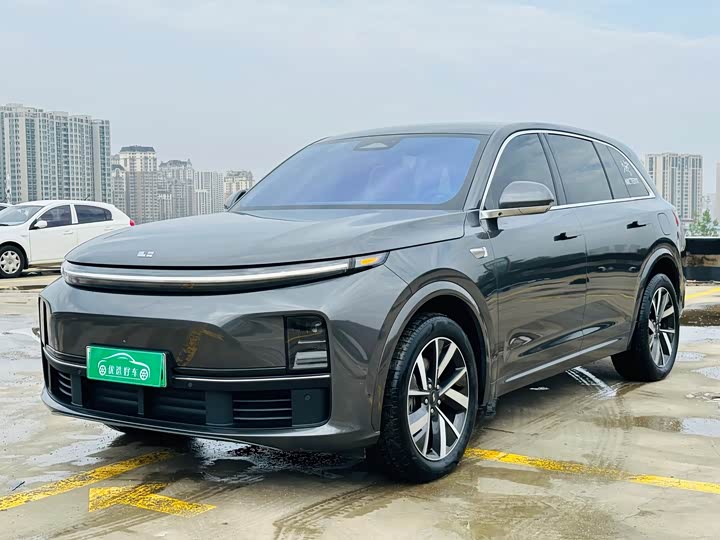 Фото 1 - LiXiang L7