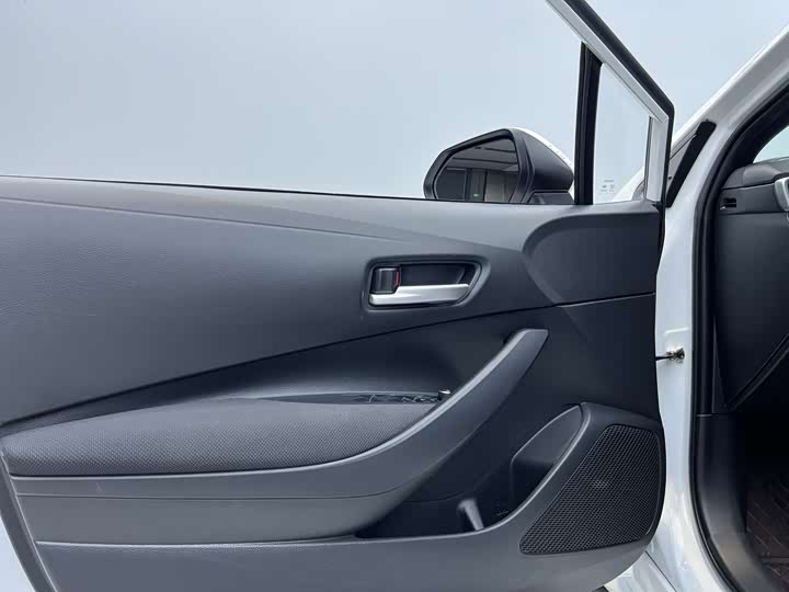 Фото 10 - Toyota Levin