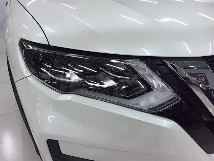 Фото 3 - Nissan X-Trail