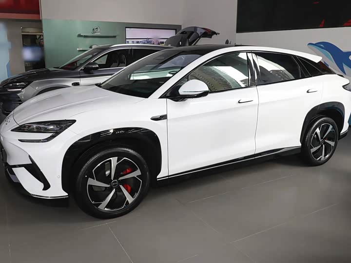 Фото 2 - BYD Sea Lion 07 EV