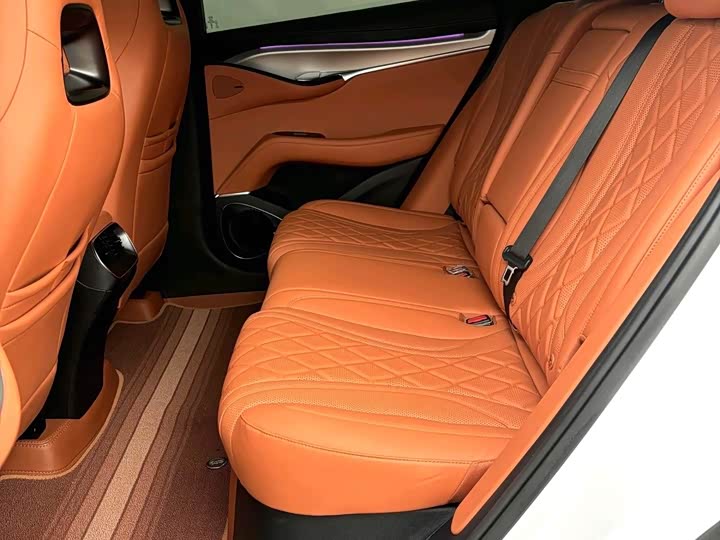 Фото 8 - BYD Sea Lion 07 EV