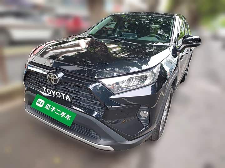 Фото 1 - Toyota RAV4