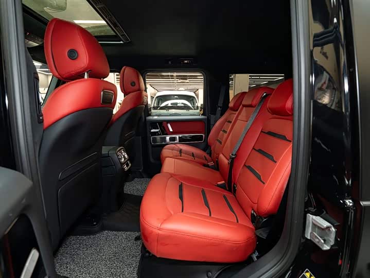 Фото 11 - Mercedes-Benz G-Class AMG