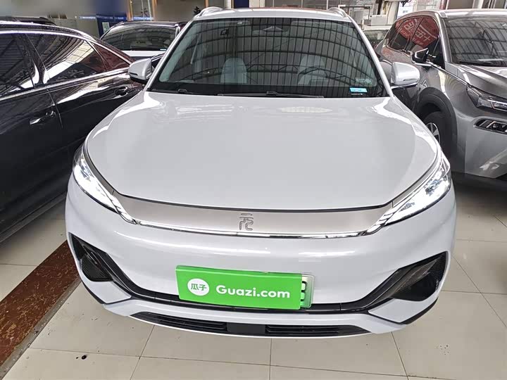 Фото 3 - BYD Yuan Plus