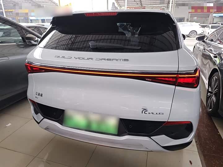 Фото 8 - BYD Yuan Plus