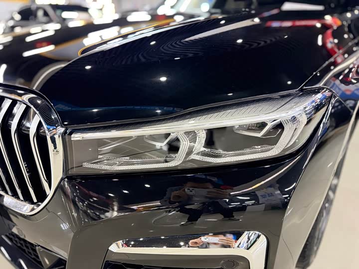 Фото 4 - BMW 7 Series