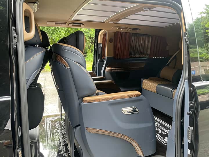 Фото 17 - Mercedes-Benz Vito