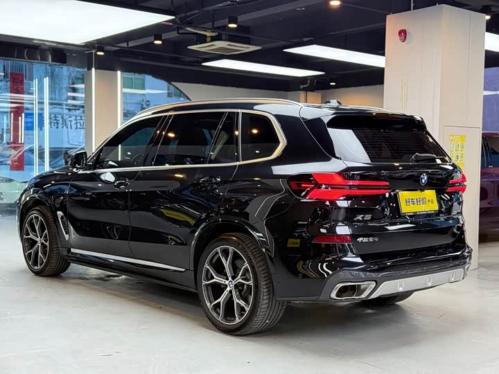 Фото 14 - BMW X5