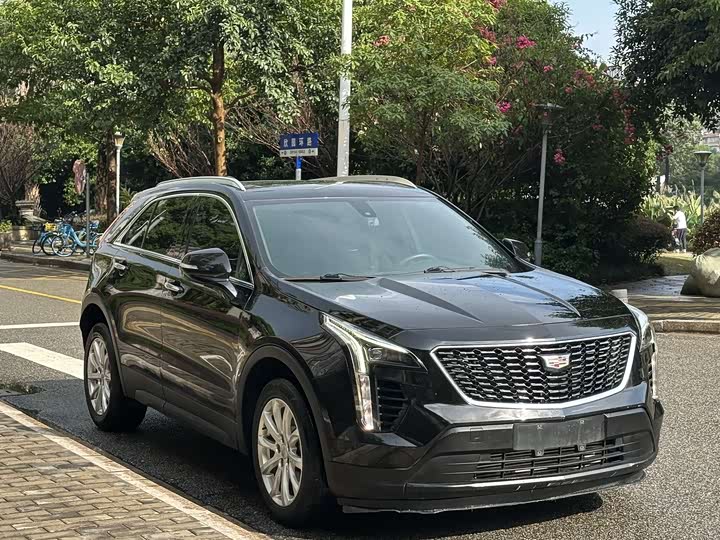 Фото 4 - Cadillac XT4