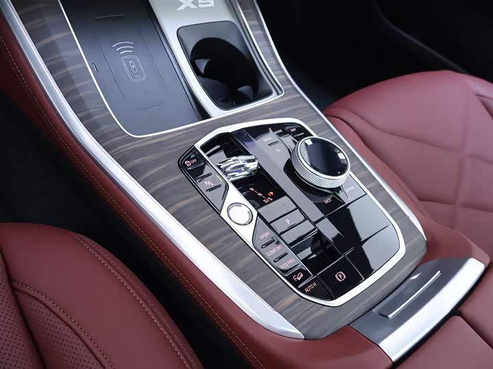 Фото 12 - BMW X5