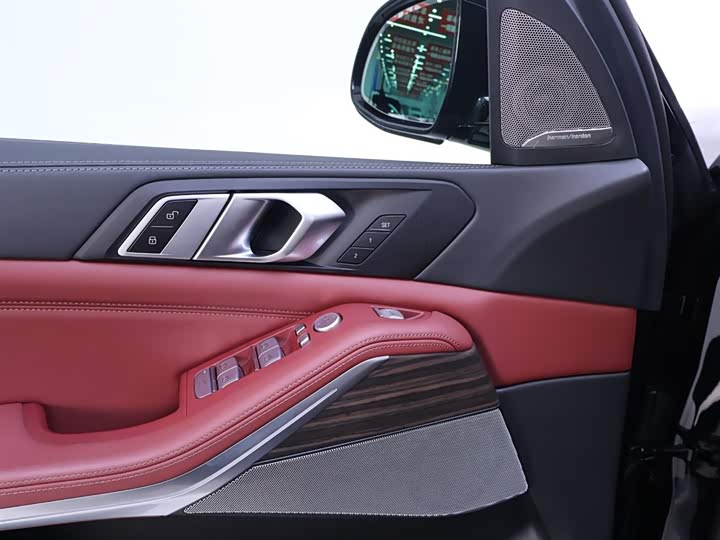 Фото 18 - BMW X5