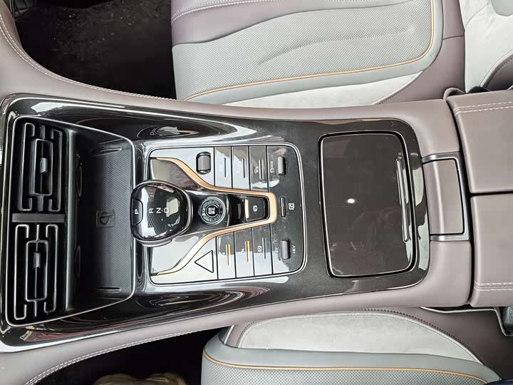 Фото 15 - BYD Frigate 07