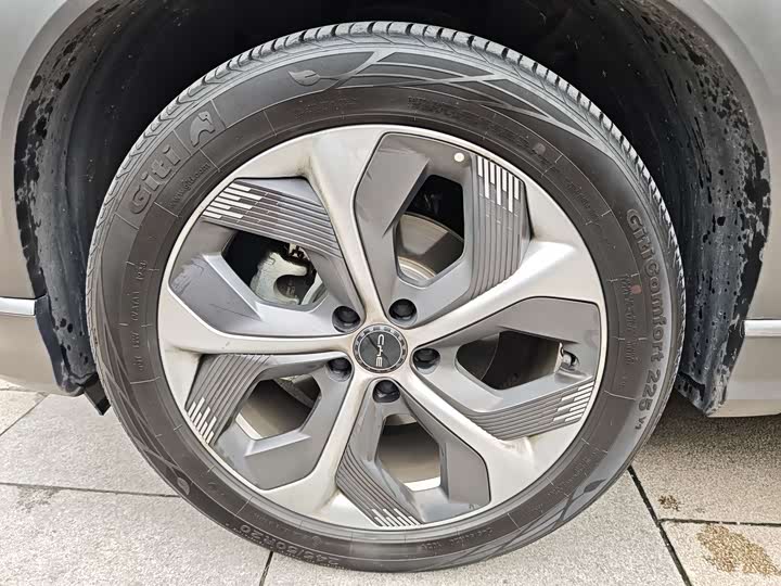 Фото 18 - BYD Frigate 07