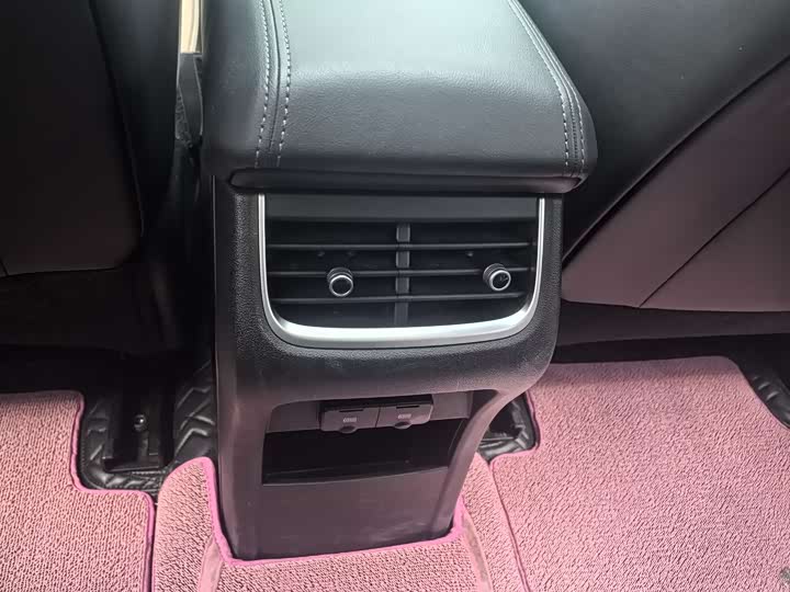 Фото 12 - Tank 300