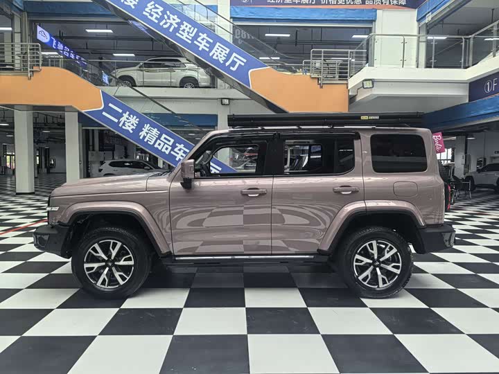 Фото 4 - Tank 300