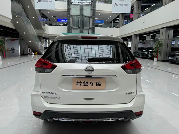 Фото 6 - Nissan X-Trail