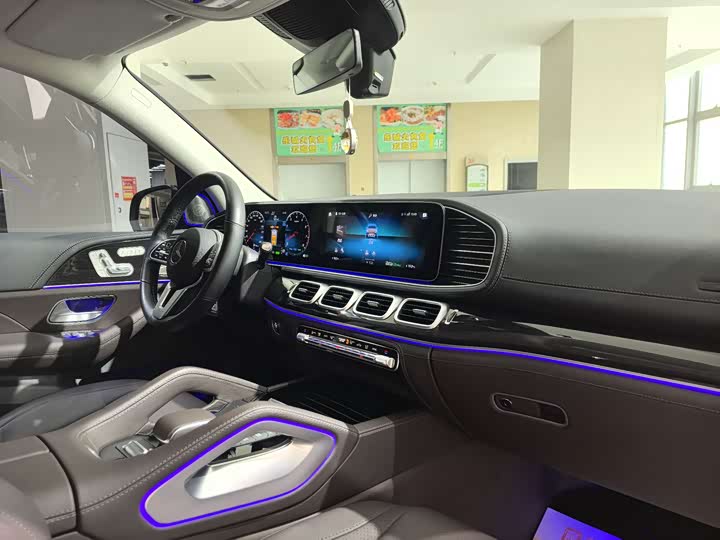 Фото 20 - Mercedes-Benz GLS-Class