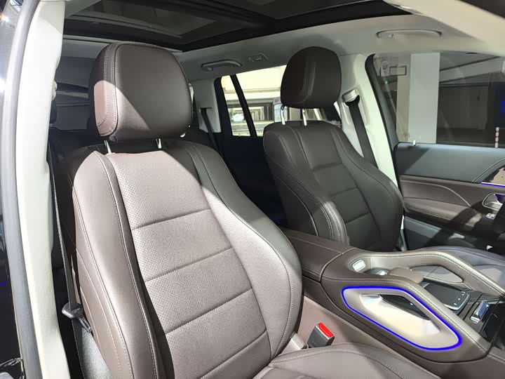 Фото 21 - Mercedes-Benz GLS-Class