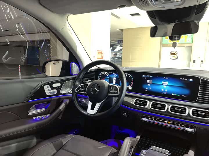 Фото 23 - Mercedes-Benz GLS-Class