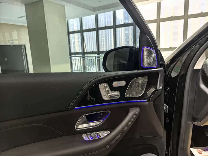 Фото 26 - Mercedes-Benz GLS-Class