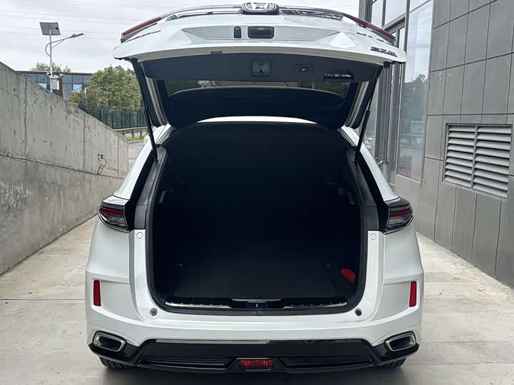 Фото 16 - Honda UR-V