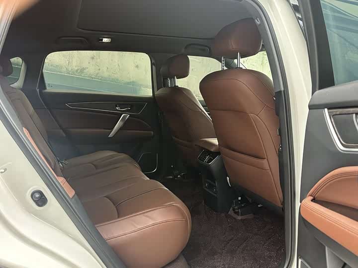 Фото 9 - Honda UR-V