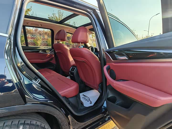 Фото 18 - BMW X3