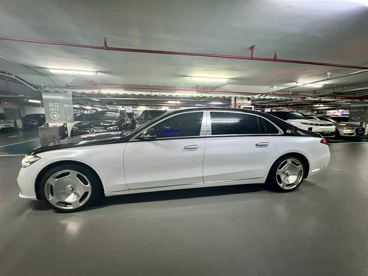 Фото 3 - Mercedes-Benz Maybach S-Class