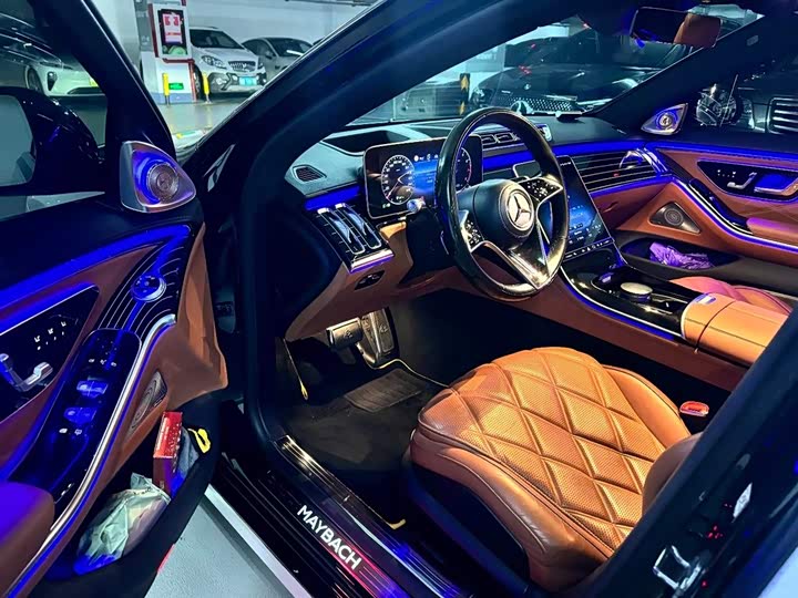 Фото 4 - Mercedes-Benz Maybach S-Class