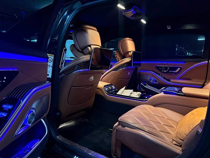 Фото 5 - Mercedes-Benz Maybach S-Class