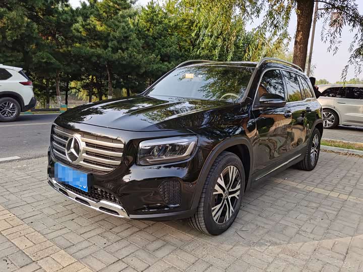 Фото 1 - Mercedes-Benz GLB-Class