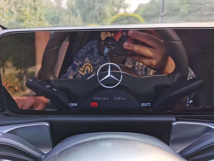 Фото 10 - Mercedes-Benz GLB-Class