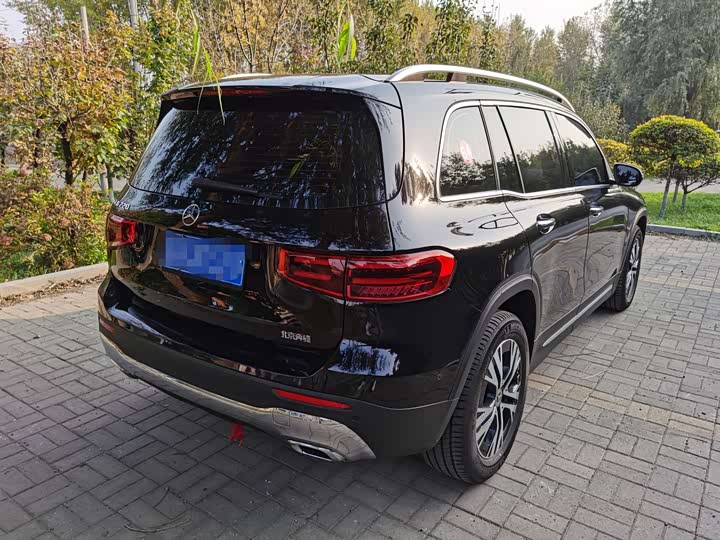 Фото 9 - Mercedes-Benz GLB-Class