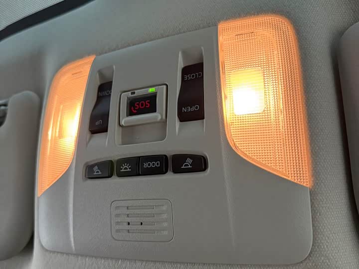 Фото 14 - Toyota Corolla