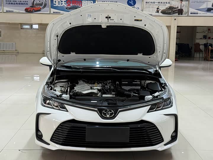 Фото 7 - Toyota Corolla