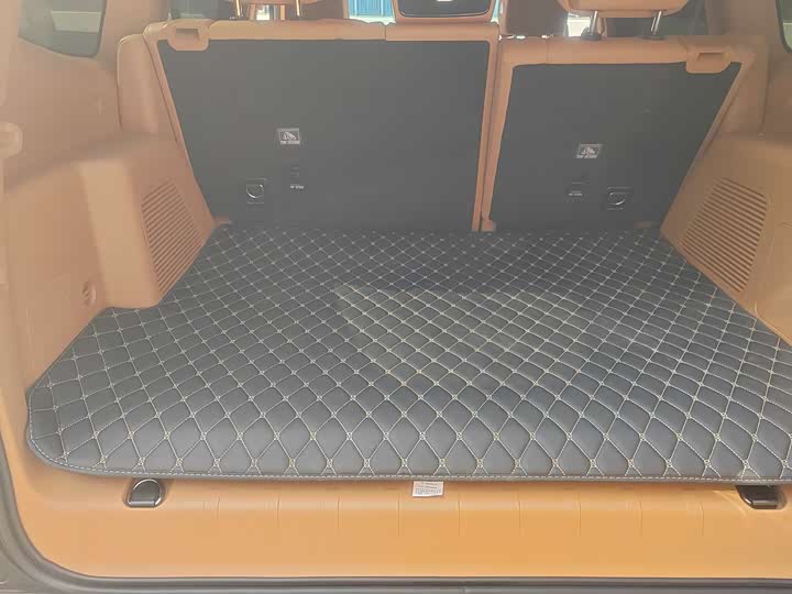 Фото 21 - Tank 500 Hybrid