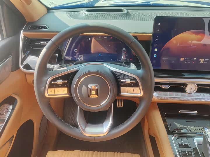 Фото 7 - Tank 500 Hybrid