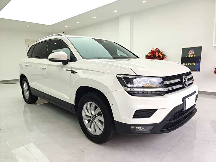 Фото 3 - Volkswagen Tharu