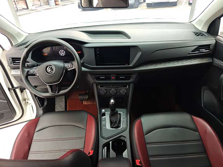 Фото 5 - Volkswagen Tharu