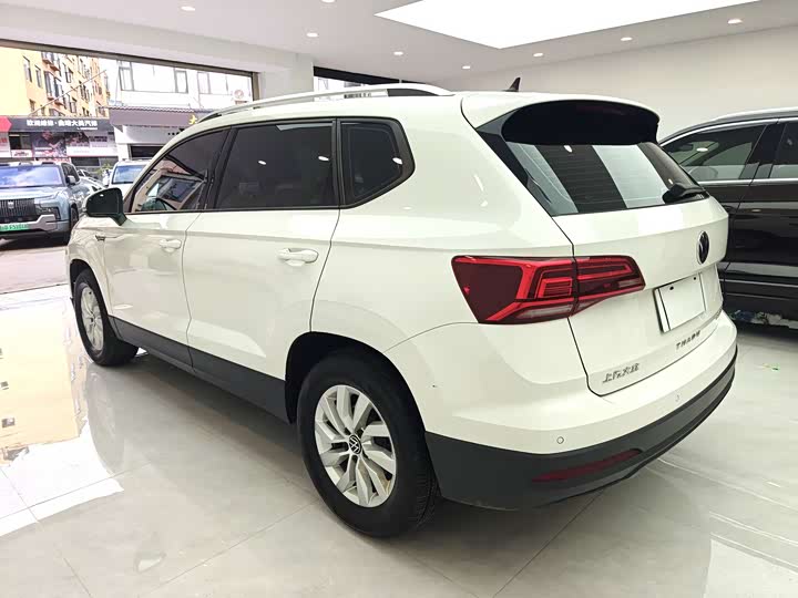 Фото 7 - Volkswagen Tharu