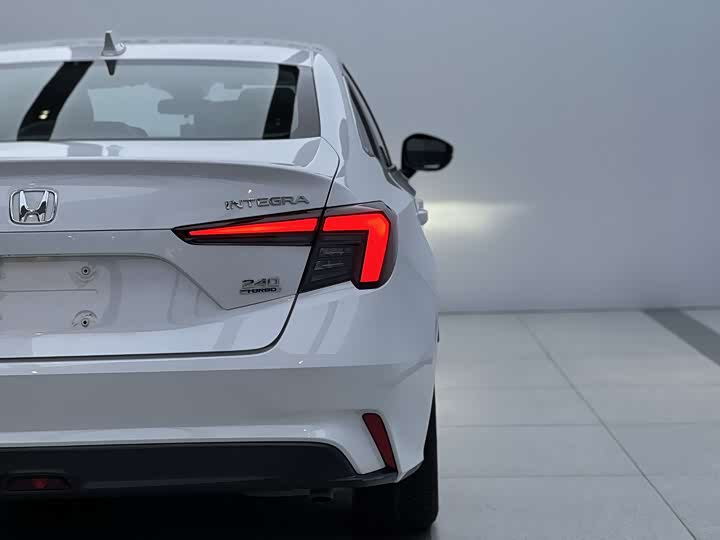 Фото 14 - Honda Integra