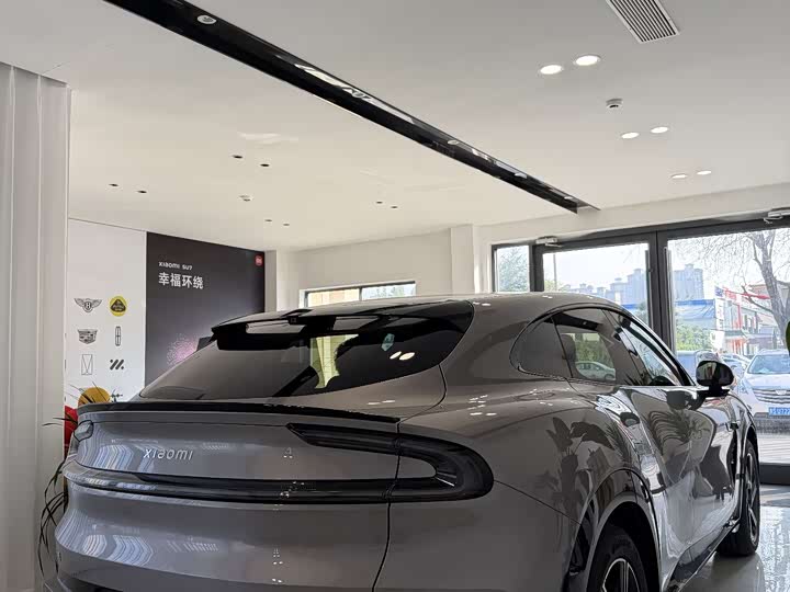 Фото 3 - Xiaomi YU7