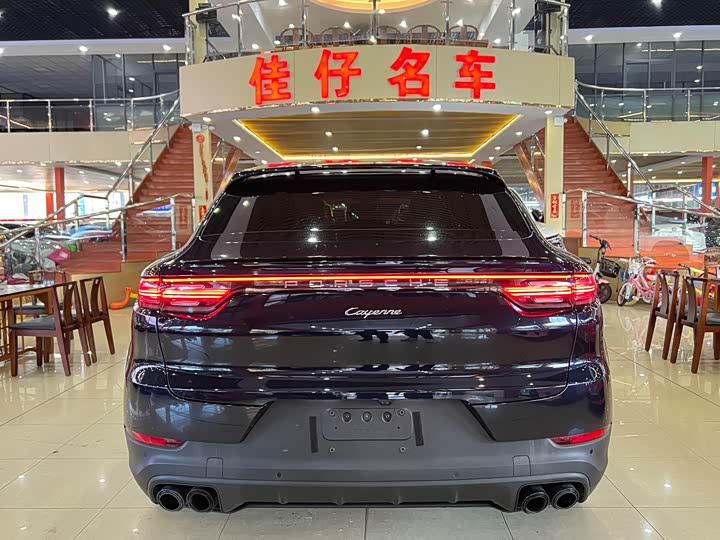 Фото 4 - Porsche Cayenne