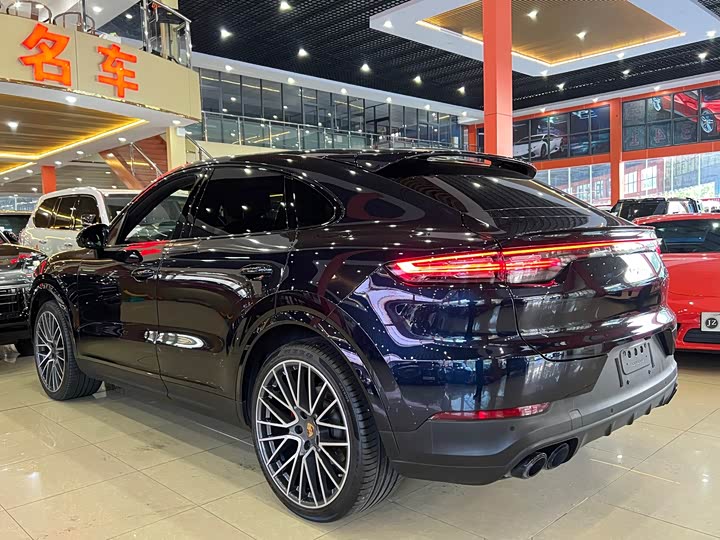 Фото 6 - Porsche Cayenne