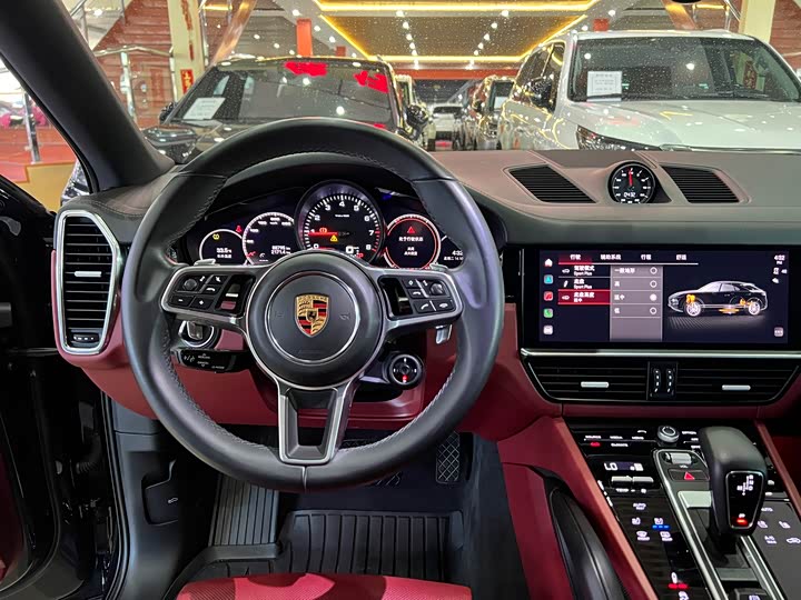 Фото 9 - Porsche Cayenne